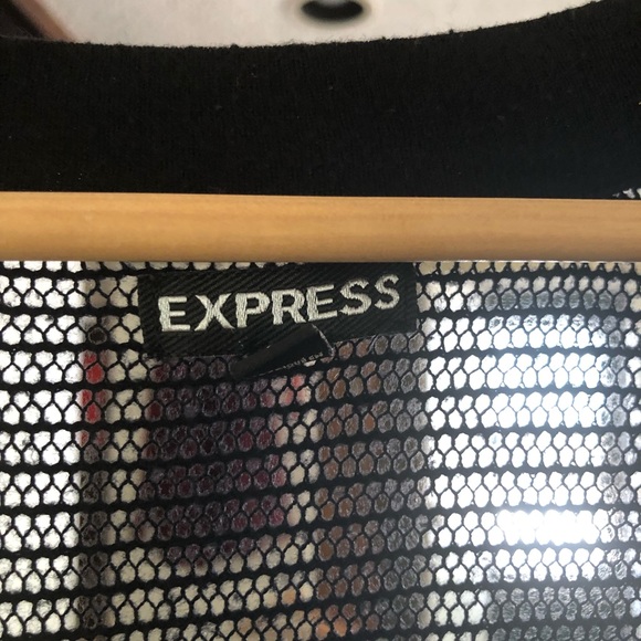 Express Cover Up - Picture 2 of 2